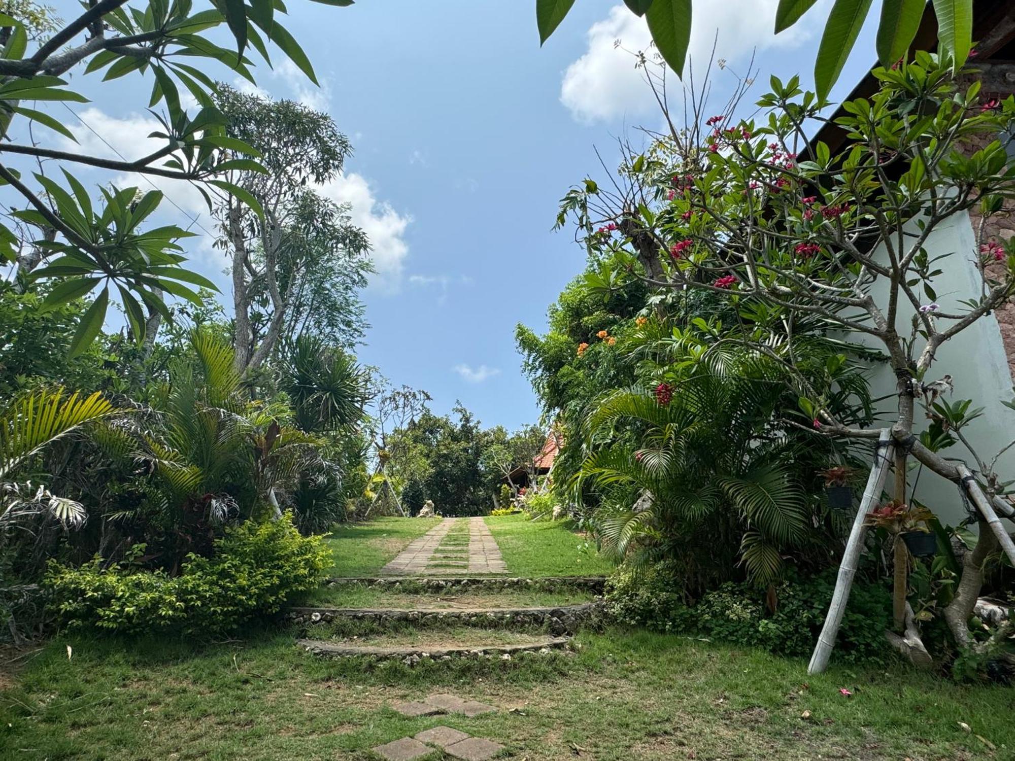 Ringsun Homestay Uluwatu Бадунг Экстерьер фото
